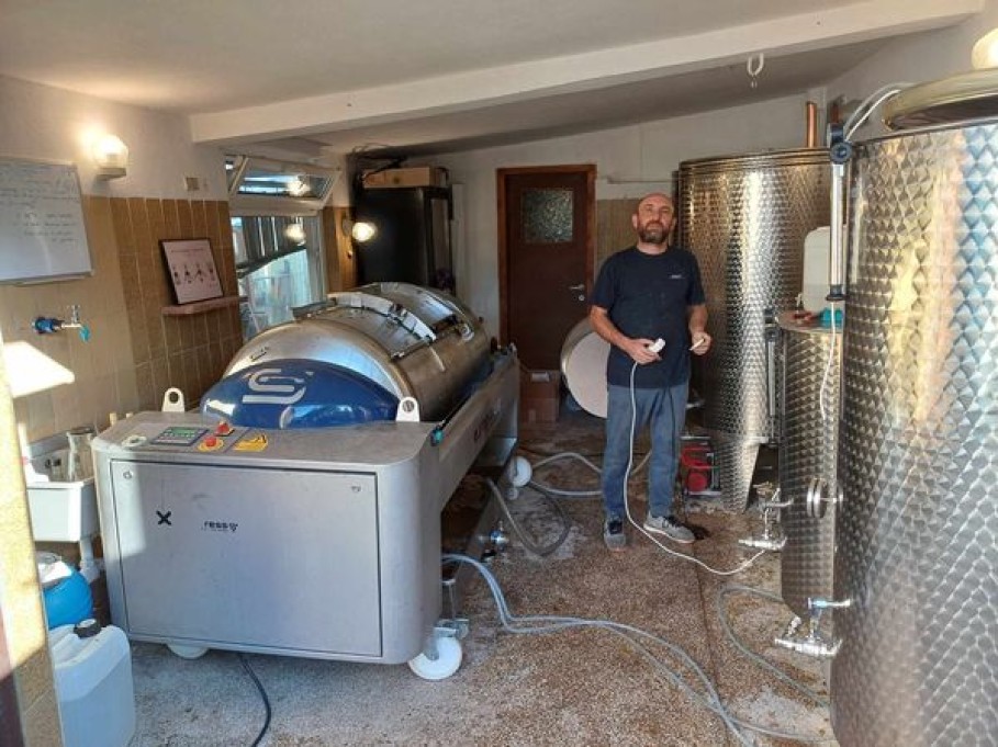 Kolejne próbne tłoczenie na prasie Tx9 Kolejne próbne tłoczenie na prasie Tx9