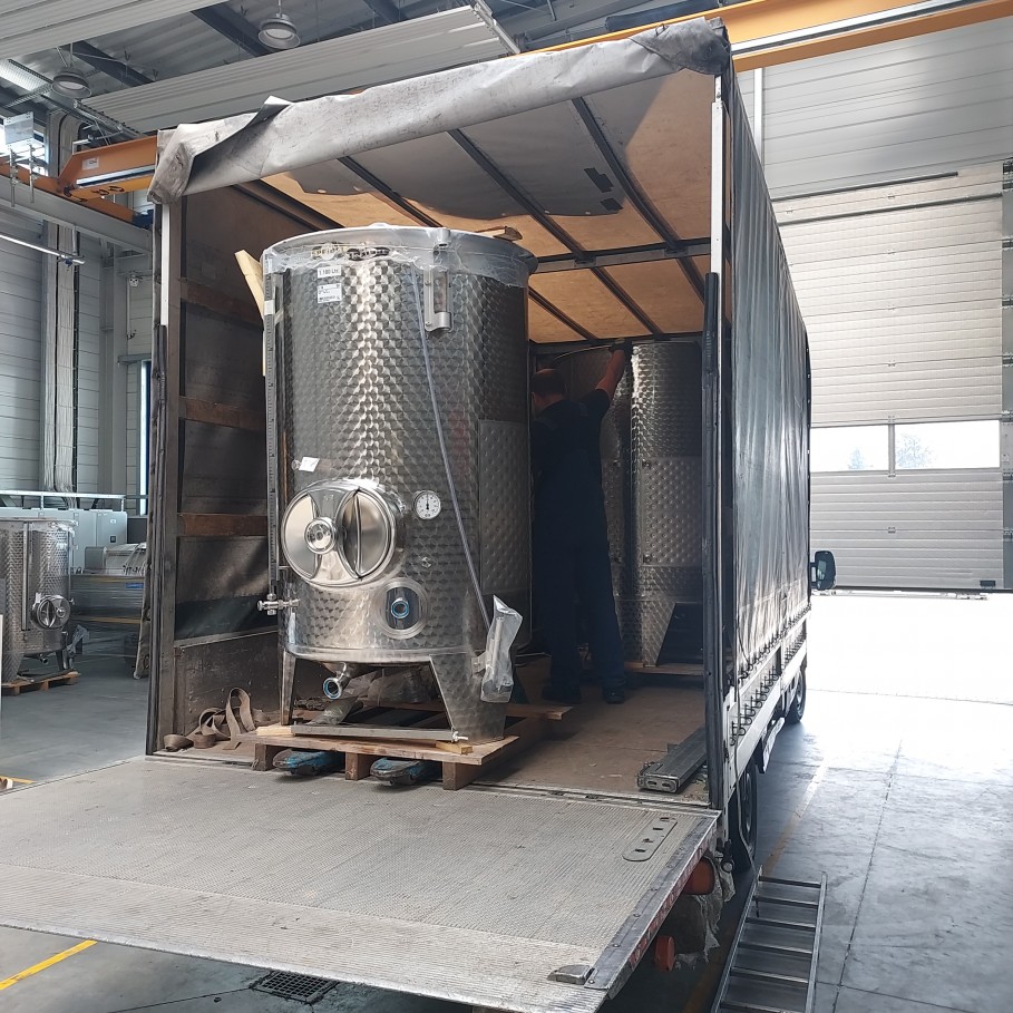 Dostawa do Winnicy Rajskiej Dostawa do Winnicy Rajskiej