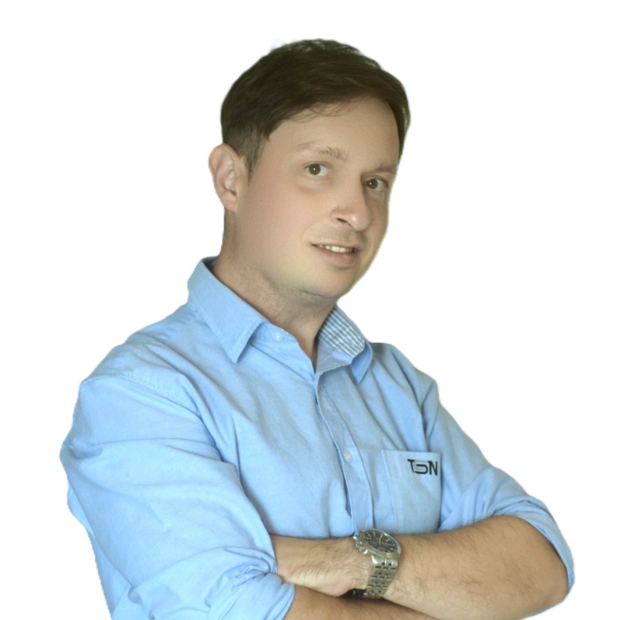 Łukasz Czubek - doświadczony sprzedawca Łukasz Czubek - doświadczony sprzedawca